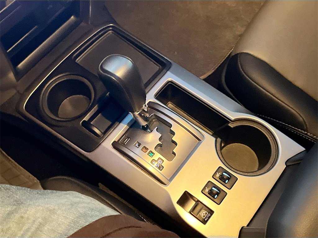 Used 2022 Toyota 4Runner SR5 Premium w/ Moonroof Package image 17