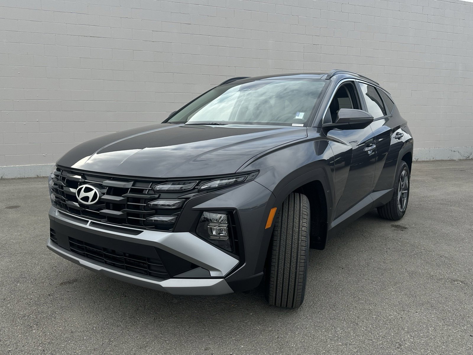 New 2025 Hyundai Tucson SEL image 3