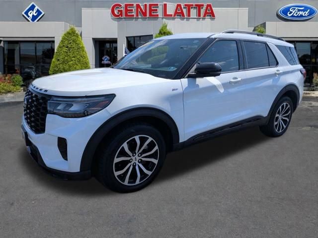 Used 2025 Ford Explorer ST-Line video 3