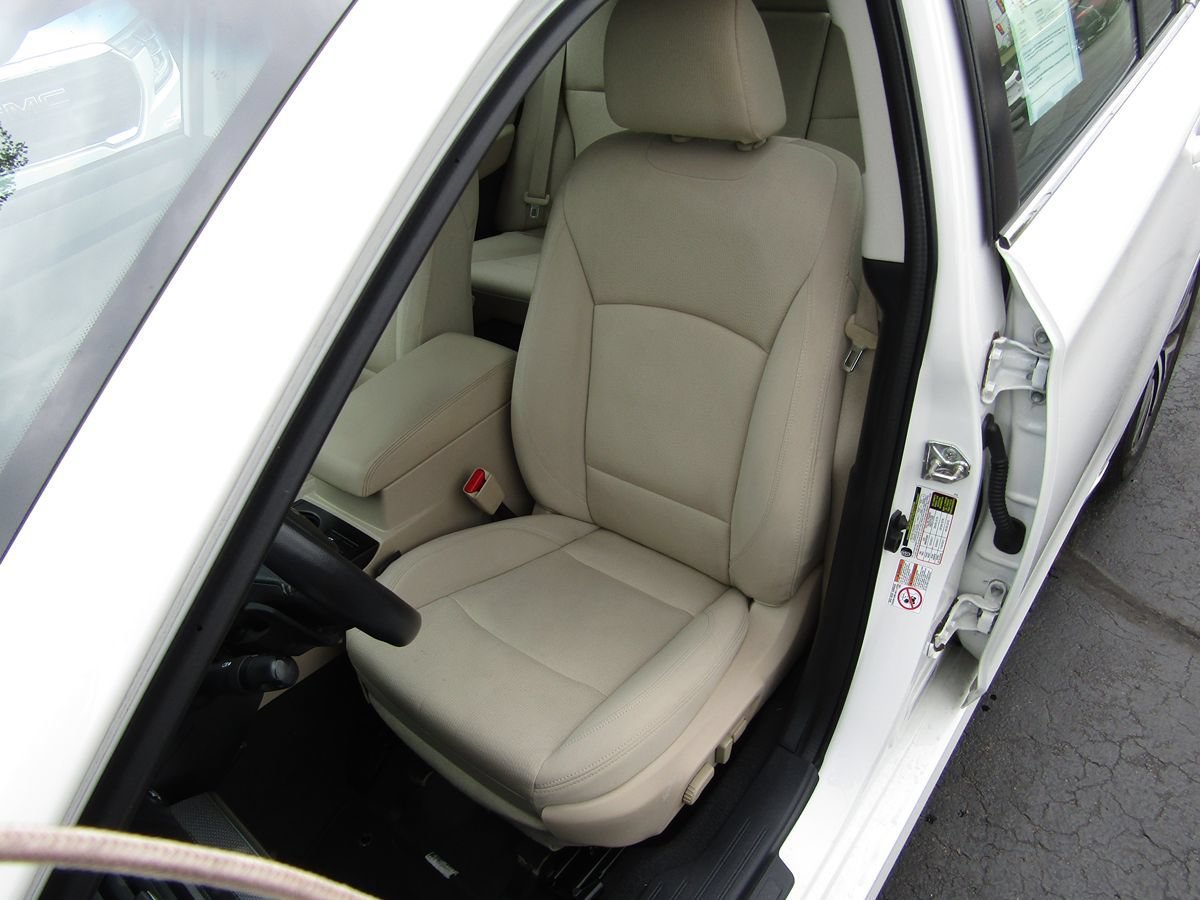 Used 2019 Subaru Legacy 2.5i Premium AWD/4WD image 33