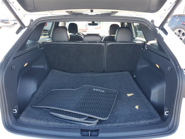 Used 2022 Volkswagen Atlas Cross Sport SEL R-Line image 6