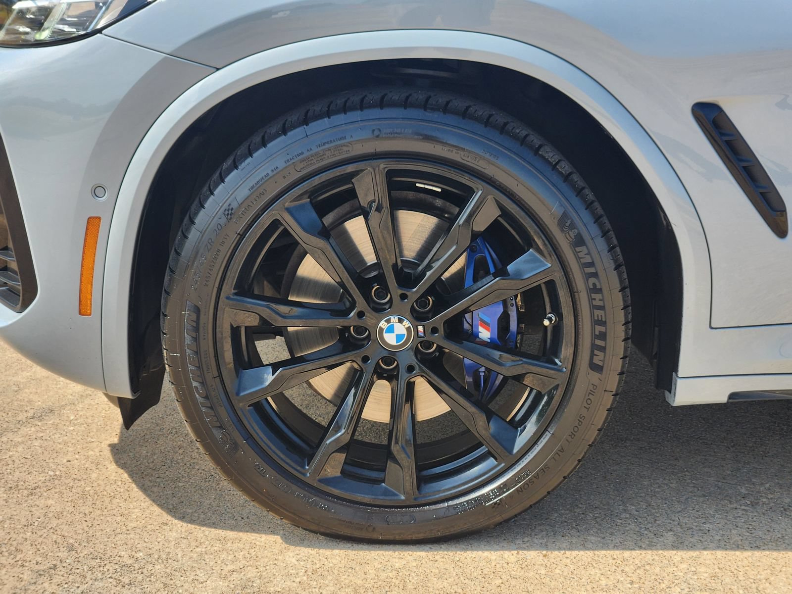 Used 2024 BMW X3 M40i w/ Parking Assistance Package AWD/4WD image 14