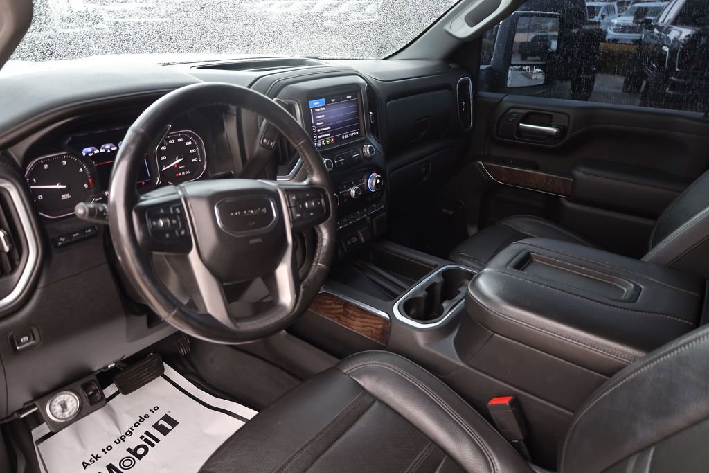 Used 2020 GMC Sierra 2500 Denali w/ Denali Ultimate Package AWD/4WD image 12