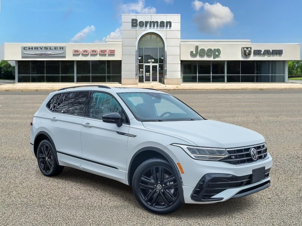 Used 2022 Volkswagen Tiguan SE R-Line