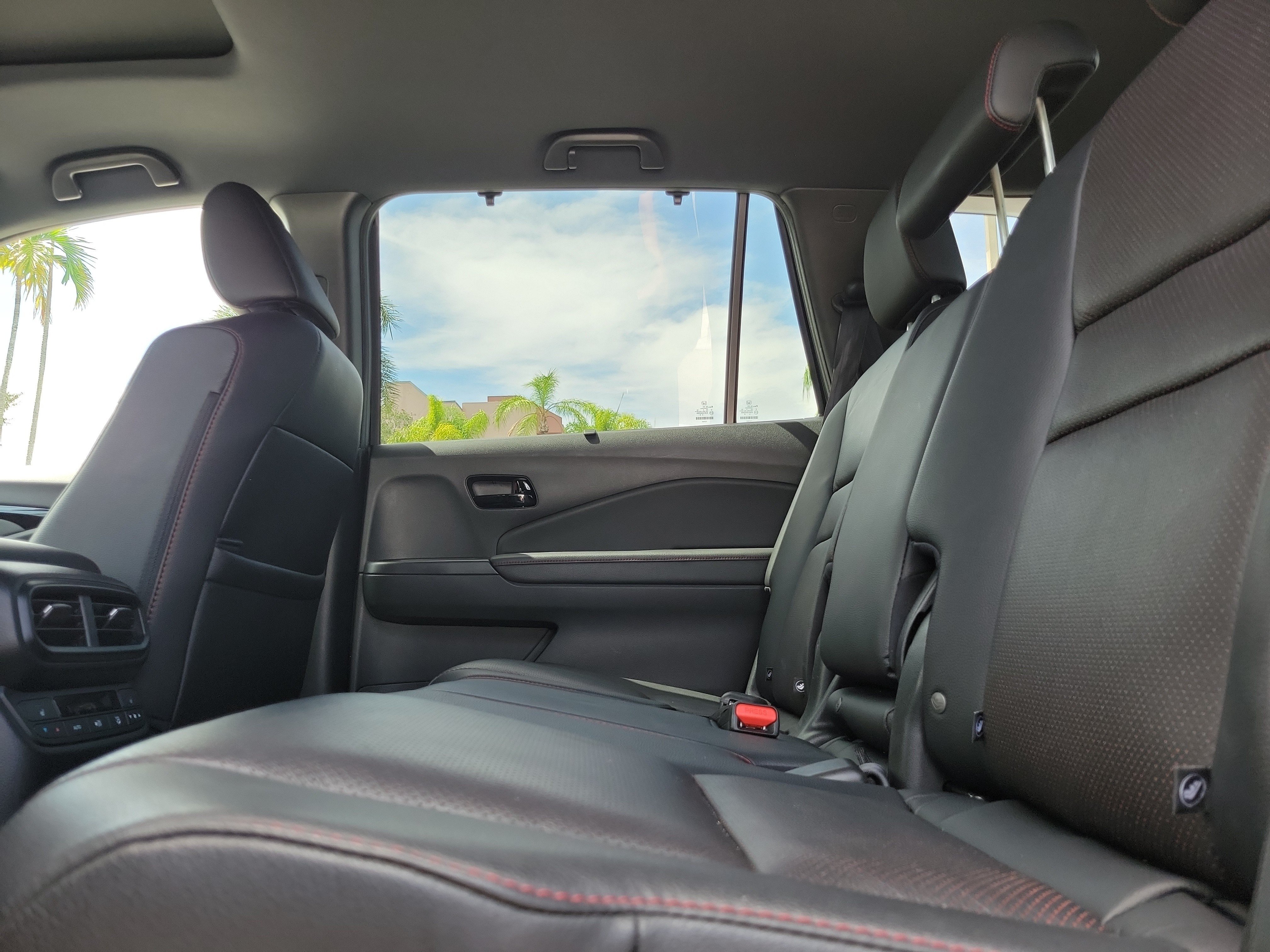 Certified 2024 Honda Passport Black Edition image 11