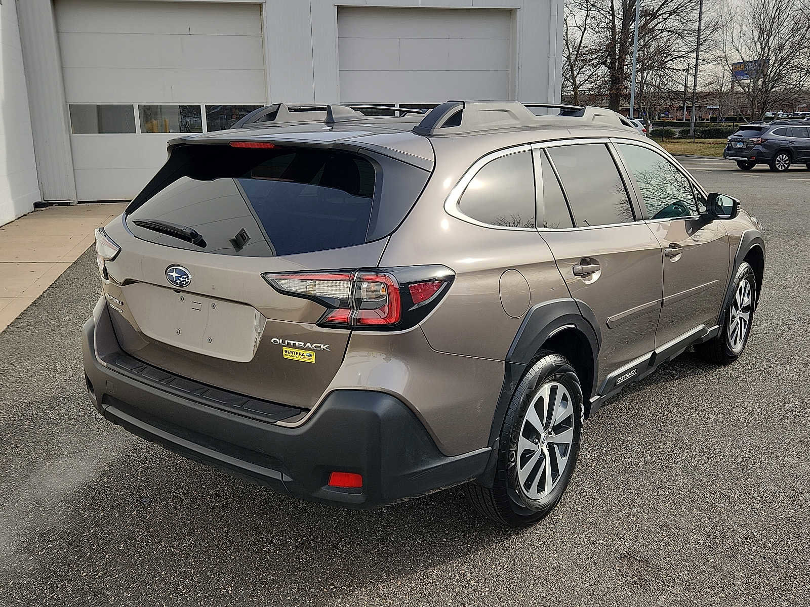 Used 2023 Subaru Outback Premium image 6