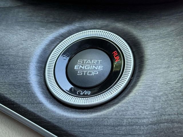 Used 2021 Jeep Grand Cherokee L Limited AWD/4WD image 22