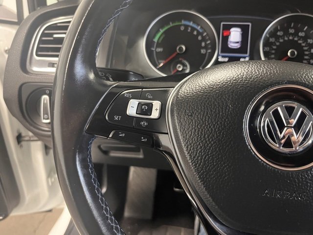 Used 2019 Volkswagen e-Golf SE w/ Driver Assistance Package image 25
