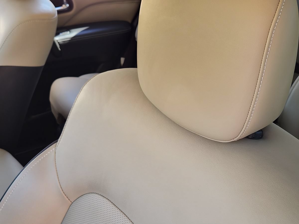 Used 2024 INFINITI QX80 Premium Select w/ Cargo Package AWD/4WD image 34