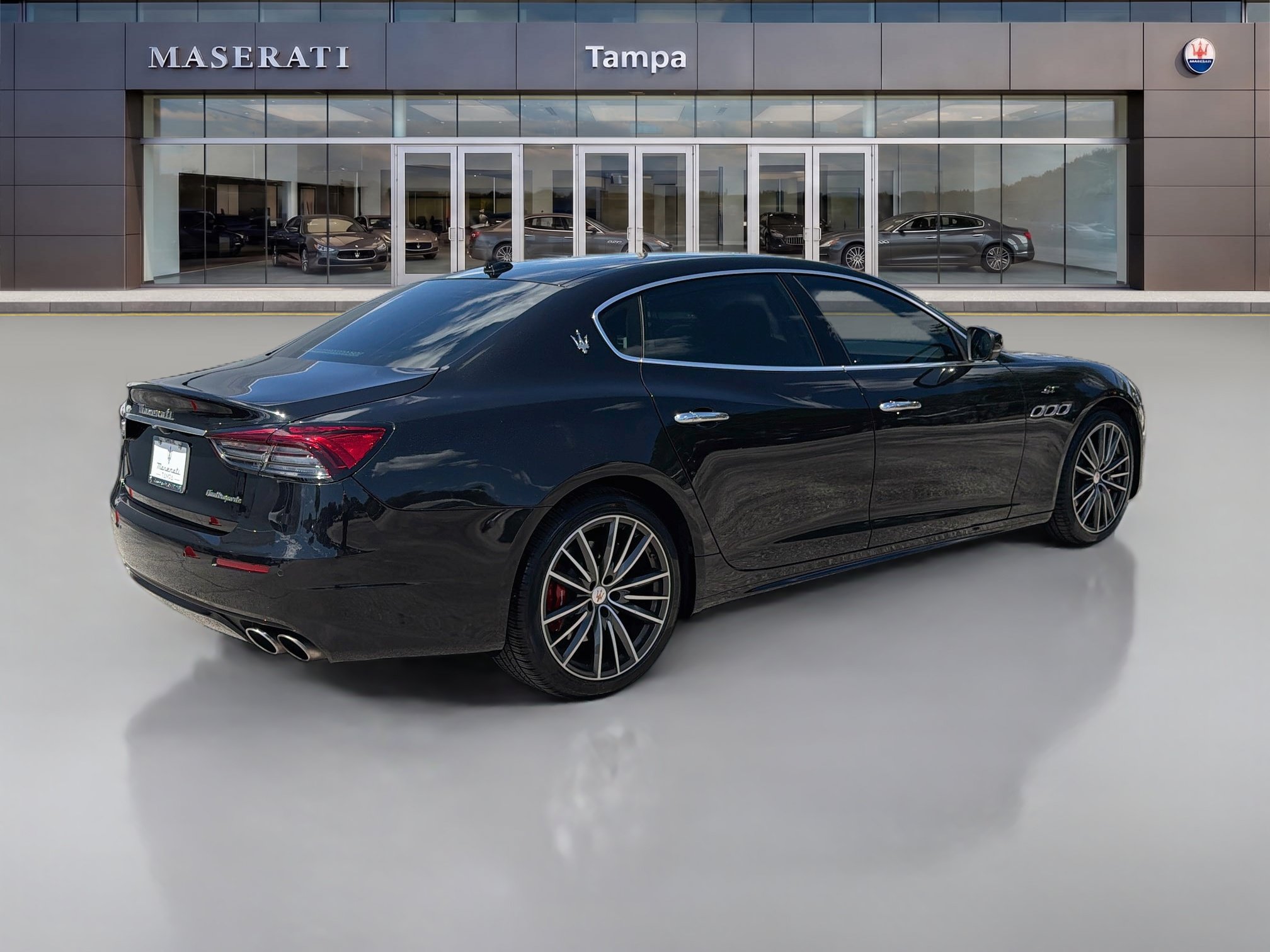 Used 2022 Maserati Quattroporte GT RWD image 3