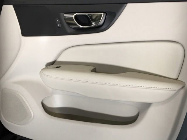 New 2024 Volvo S60 T8 Plus w/ Climate Package image 32