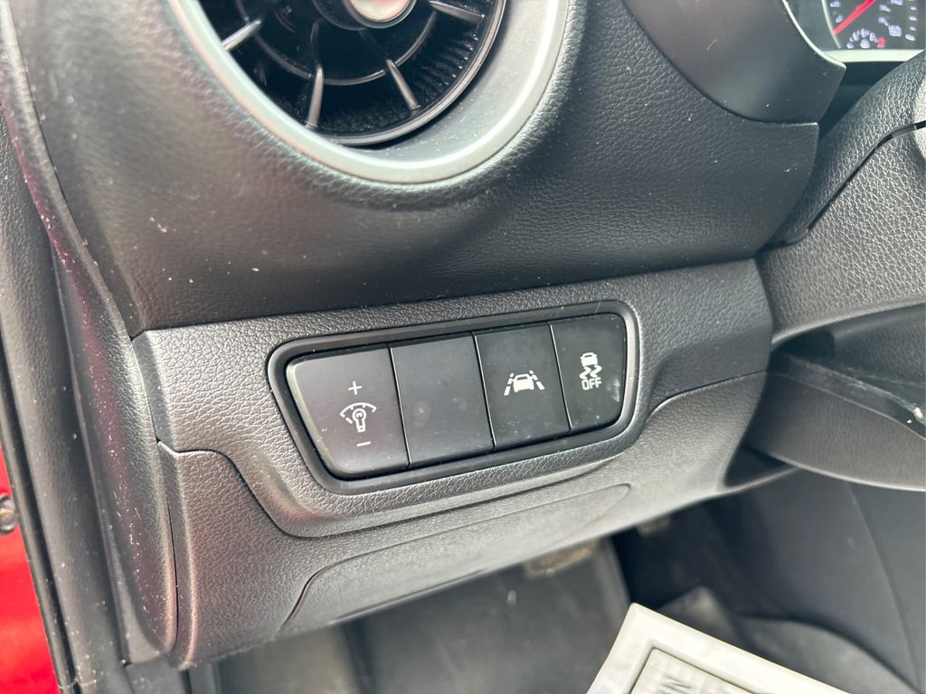 Used 2019 Kia Forte LXS image 33