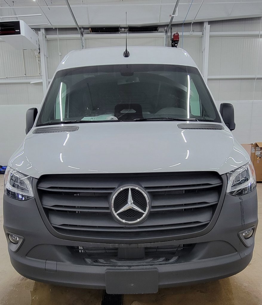 New 2025 Mercedes-Benz Sprinter 2500 image 4