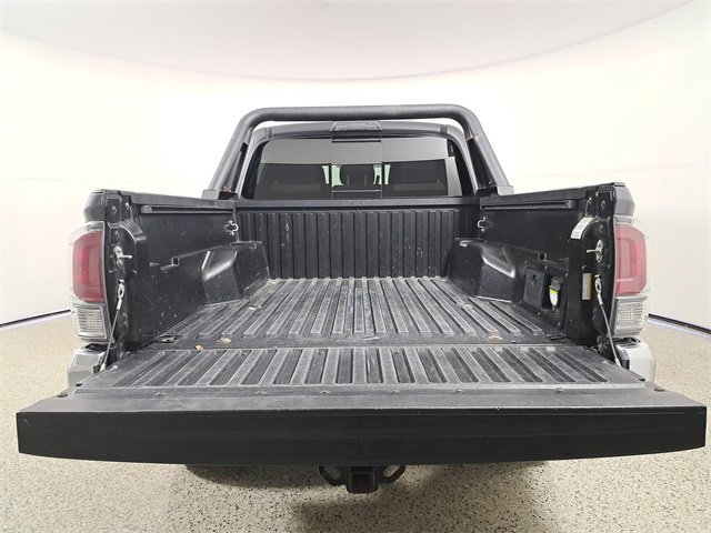 Used 2020 Toyota Tacoma TRD Off-Road image 10