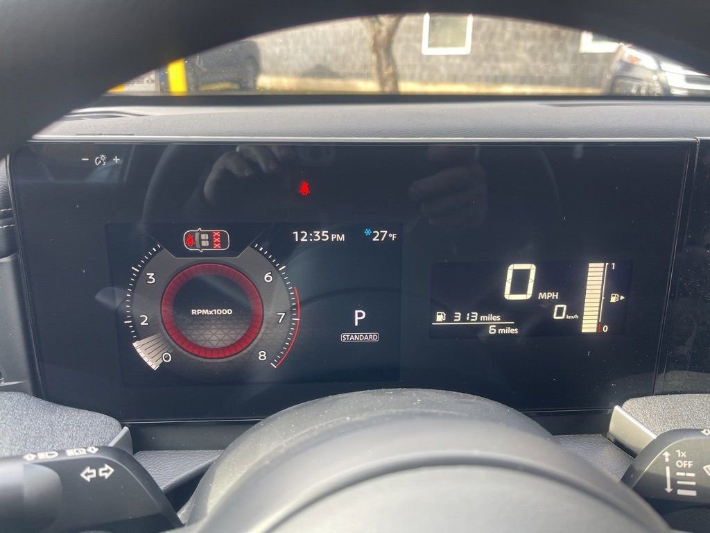 Used 2025 Nissan Kicks SV w/ SV Premium Package AWD/4WD image 23