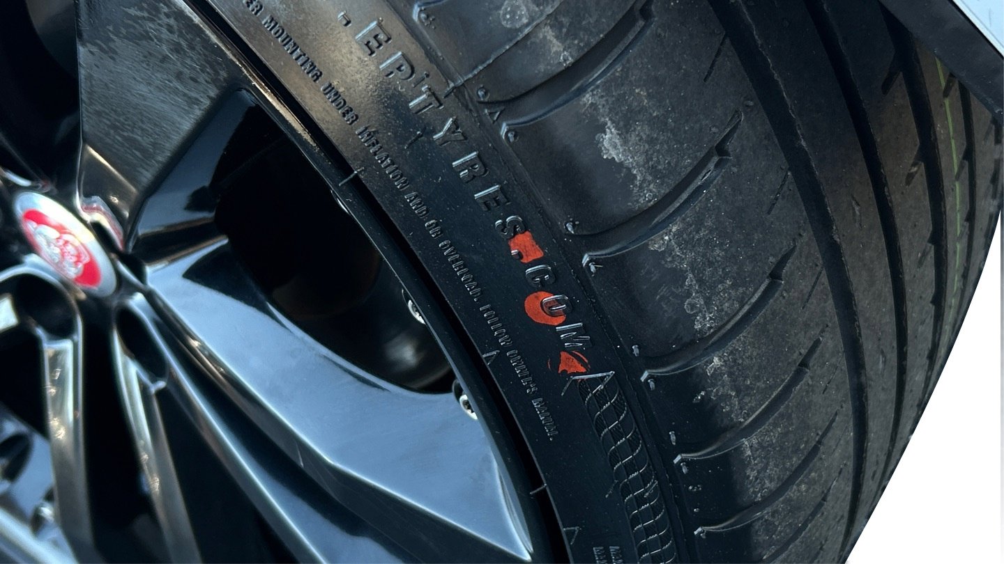 Used 2020 Jaguar F-TYPE Convertible image 47