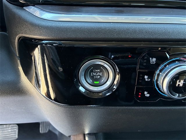 Used 2022 GMC Sierra 1500 SLT w/ SLT Convenience Package image 29