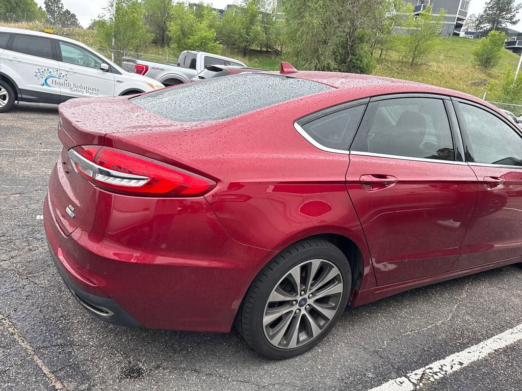 Used 2019 Ford Fusion SE AWD/4WD image 5