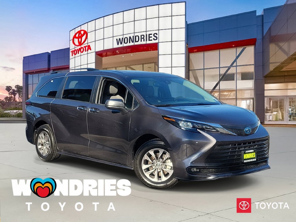 Used 2025 Toyota Sienna XLE FWD 360° Tour