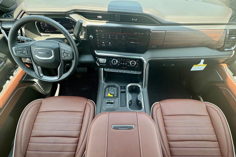 New 2026 GMC Sierra 2500 Denali Ultimate AWD/4WD image 16