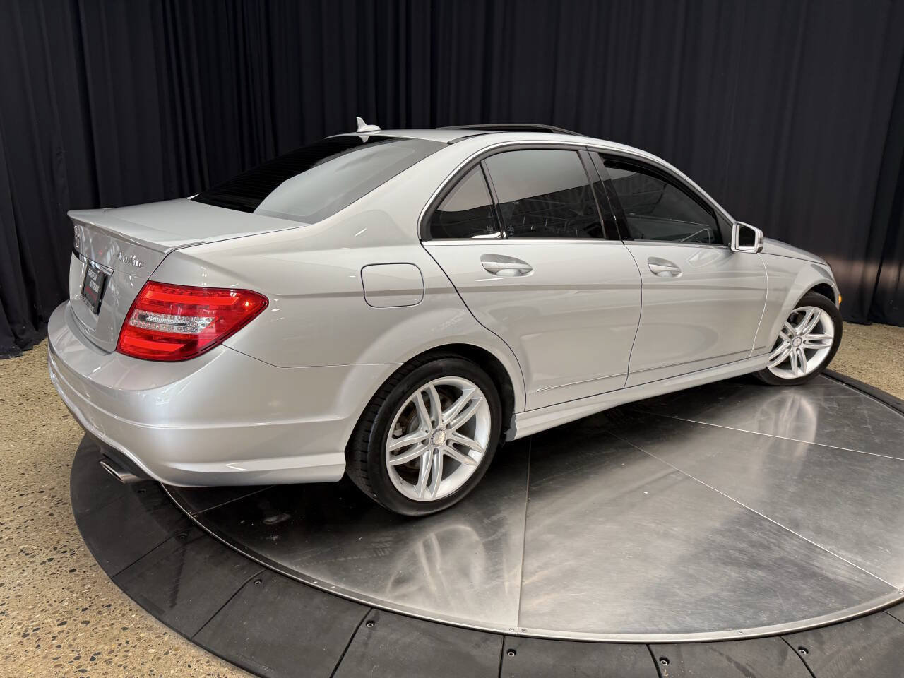 Used 2014 Mercedes-Benz C 300 4MATIC Sedan image 8