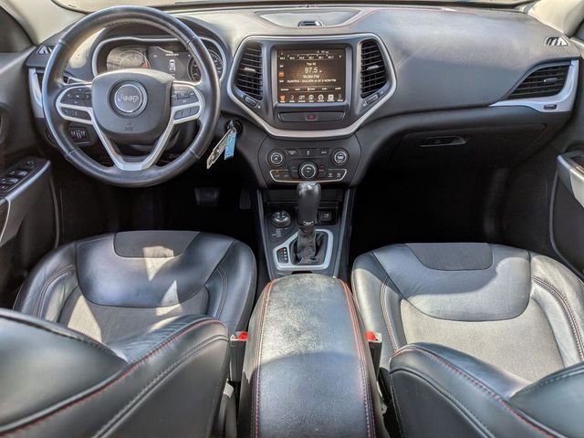 Used 2017 Jeep Cherokee Trailhawk w/ Cold Weather Group image 25