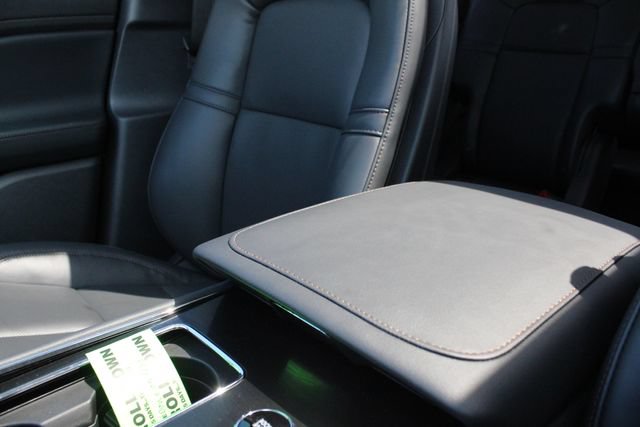 New 2026 Lincoln Aviator AWD image 19