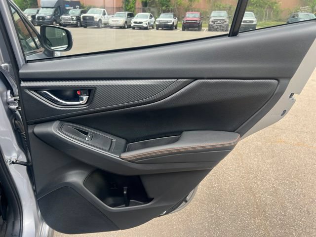 Used 2019 Subaru Crosstrek 2.0i Limited w/ Moonroof Package w/Navigation AWD/4WD image 12