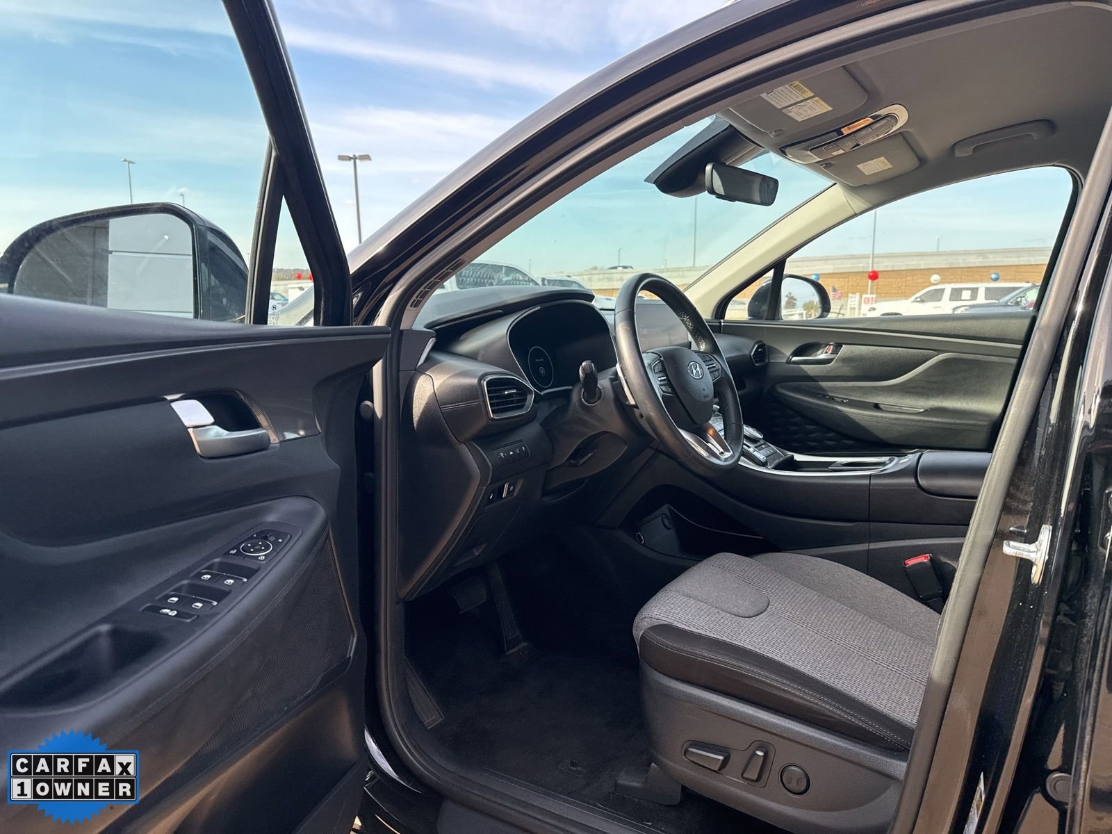 Used 2023 Hyundai Santa Fe SEL Convenience image 8