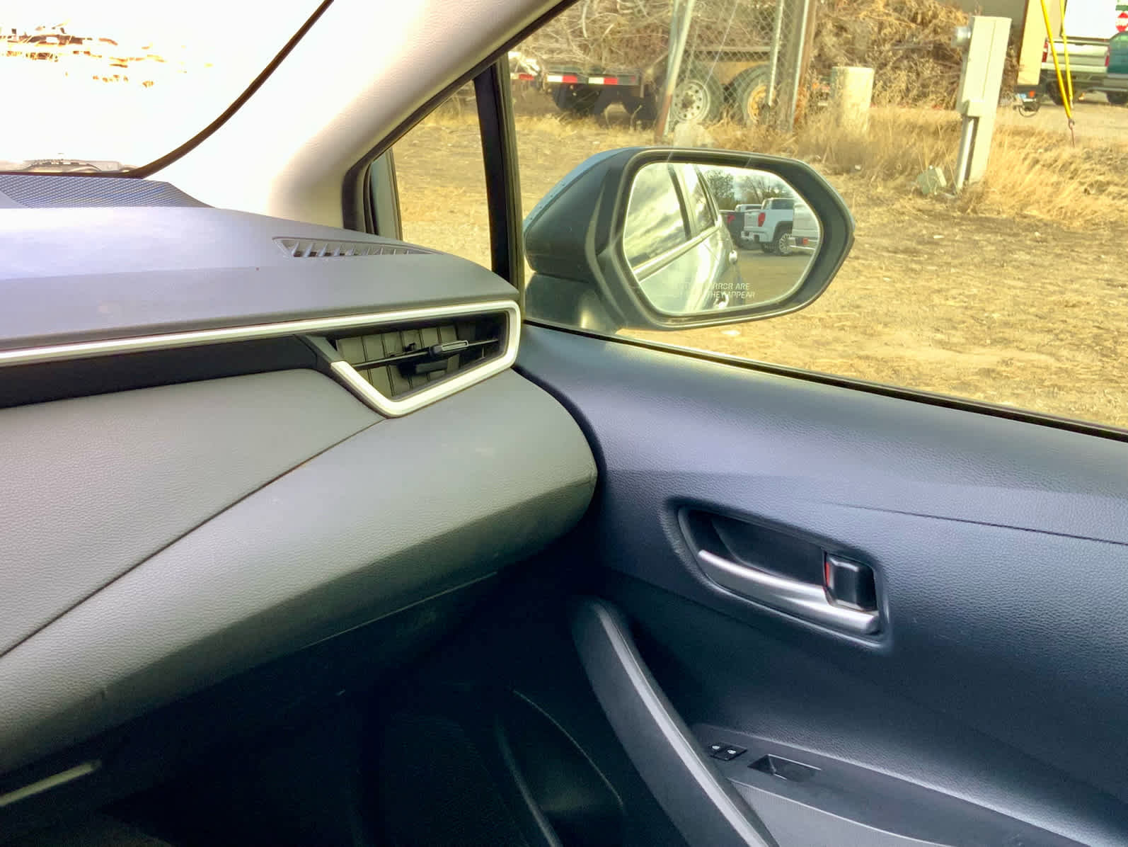 Used 2020 Toyota Corolla LE image 34