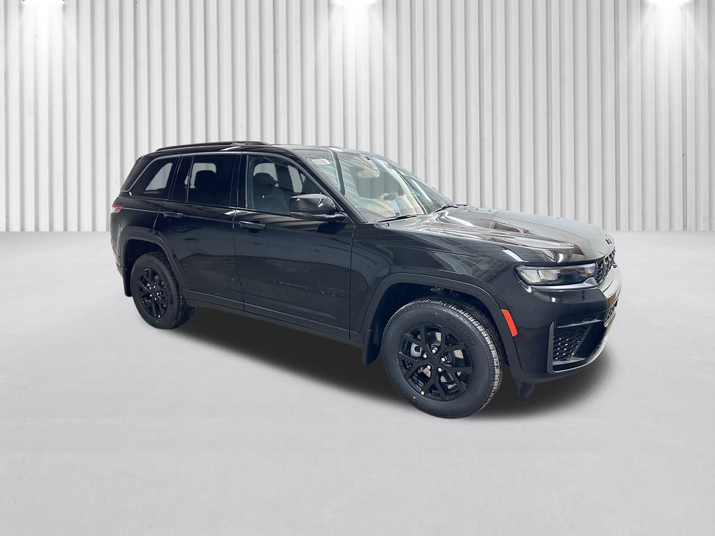 New 2026 Jeep Grand Cherokee Altitude image 2