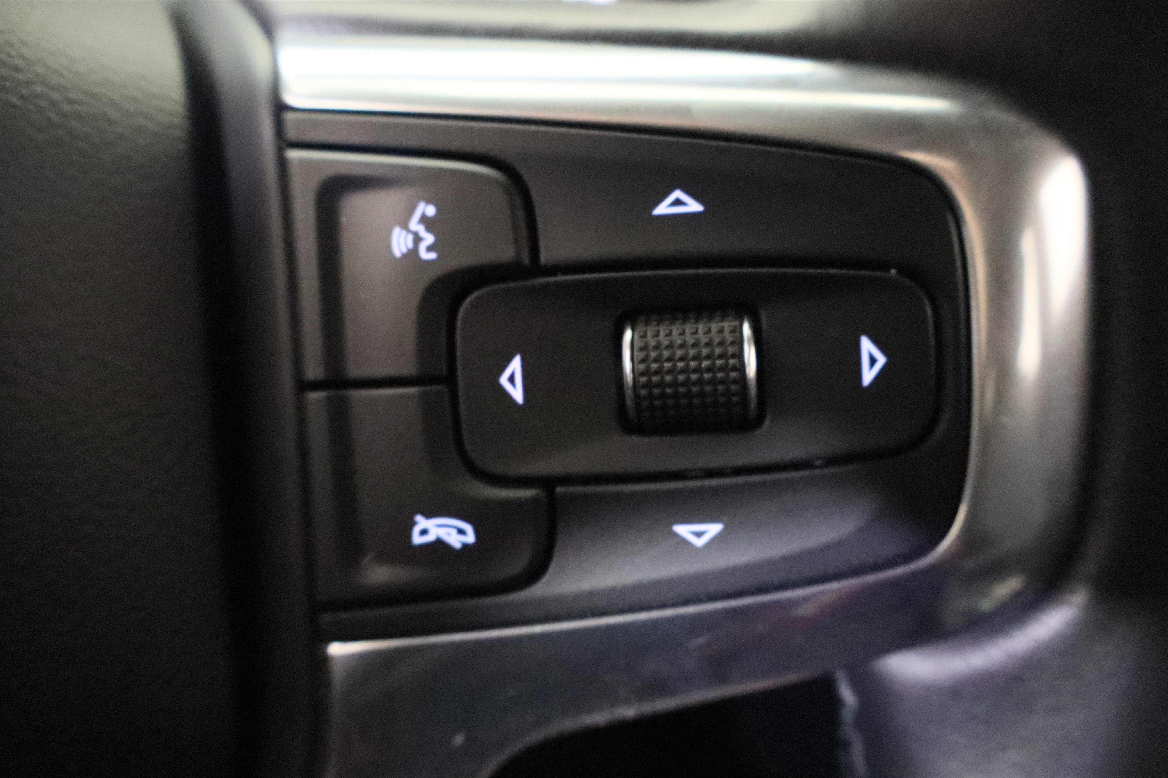 Used 2019 Chevrolet Blazer LT image 30