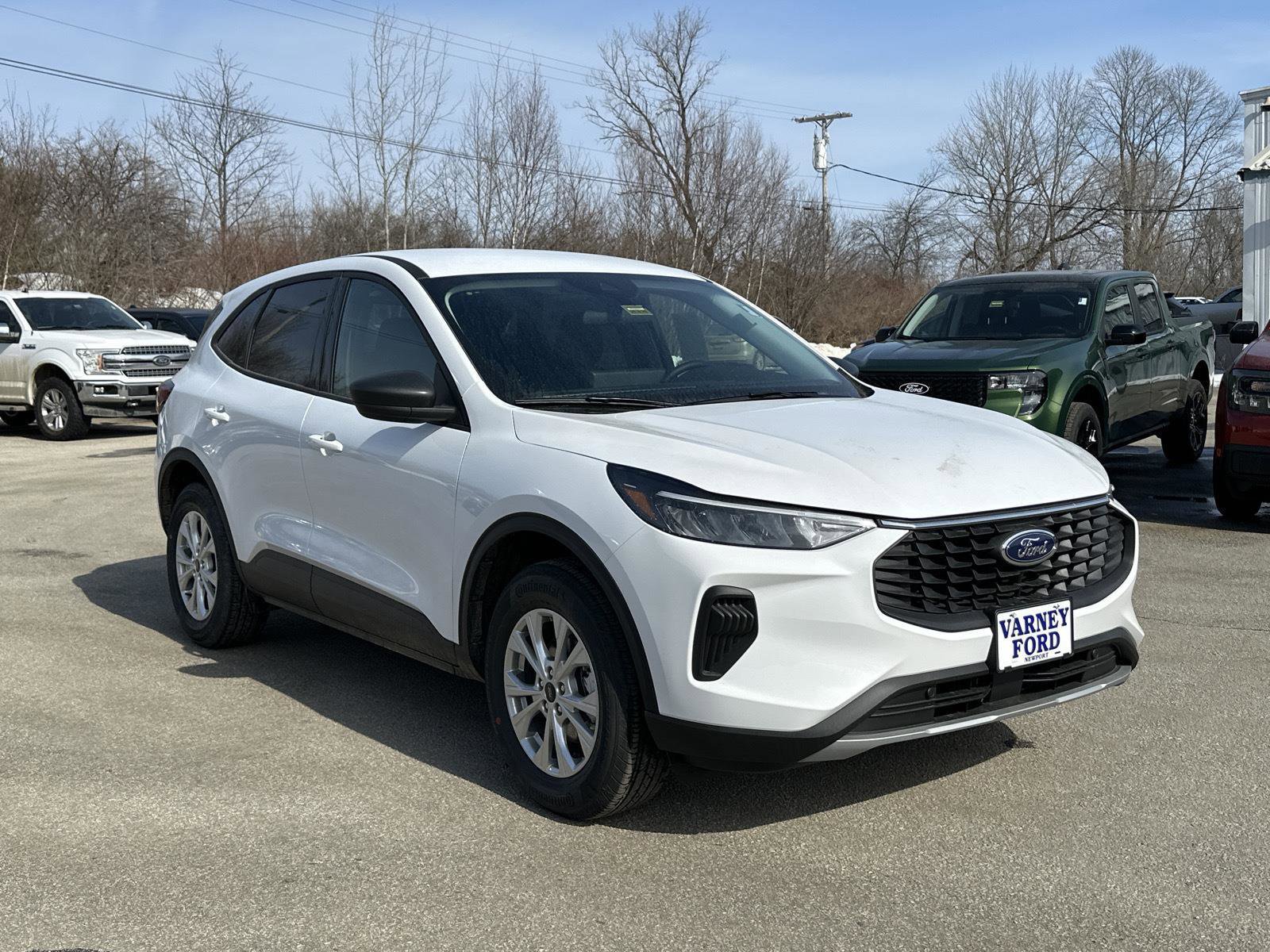 New 2025 Ford Escape SE image 3