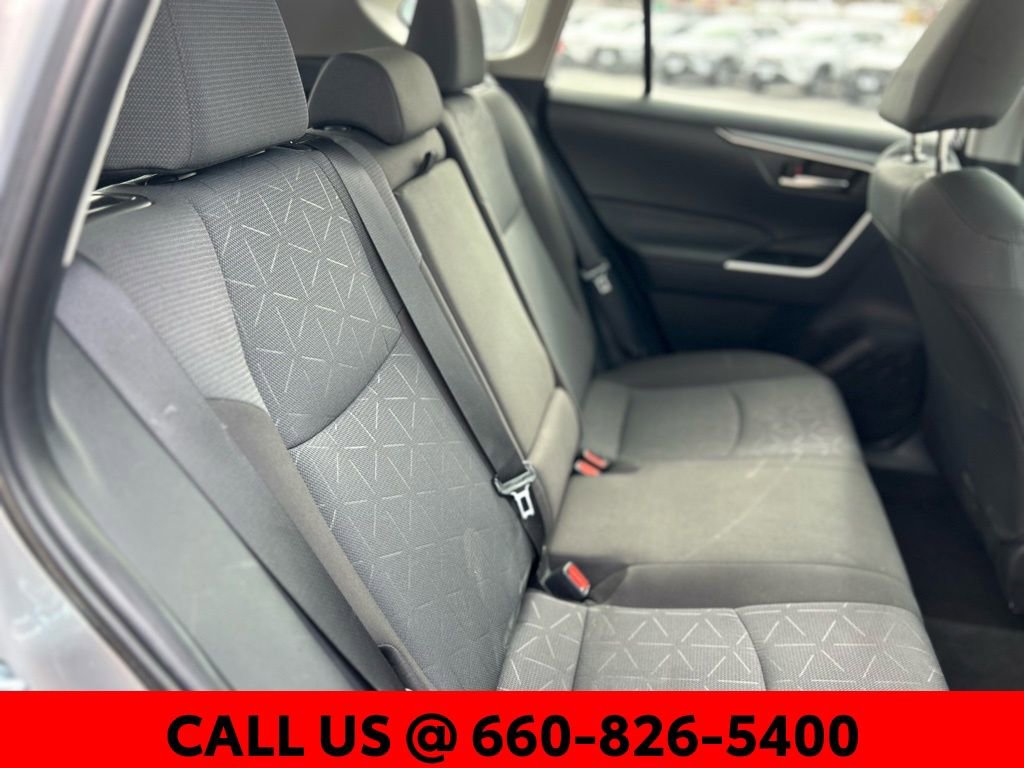 Used 2025 Toyota RAV4 XLE image 9