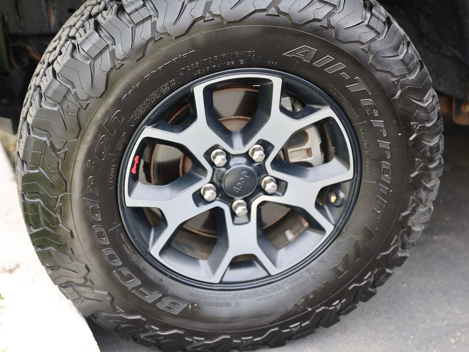Used 2018 Jeep Wrangler Unlimited Rubicon w/ Dual Top Group AWD/4WD image 8