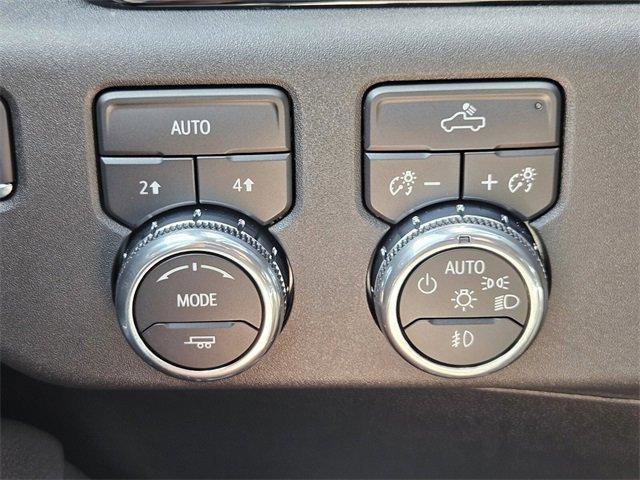 New 2025 GMC Sierra 1500 Elevation image 21