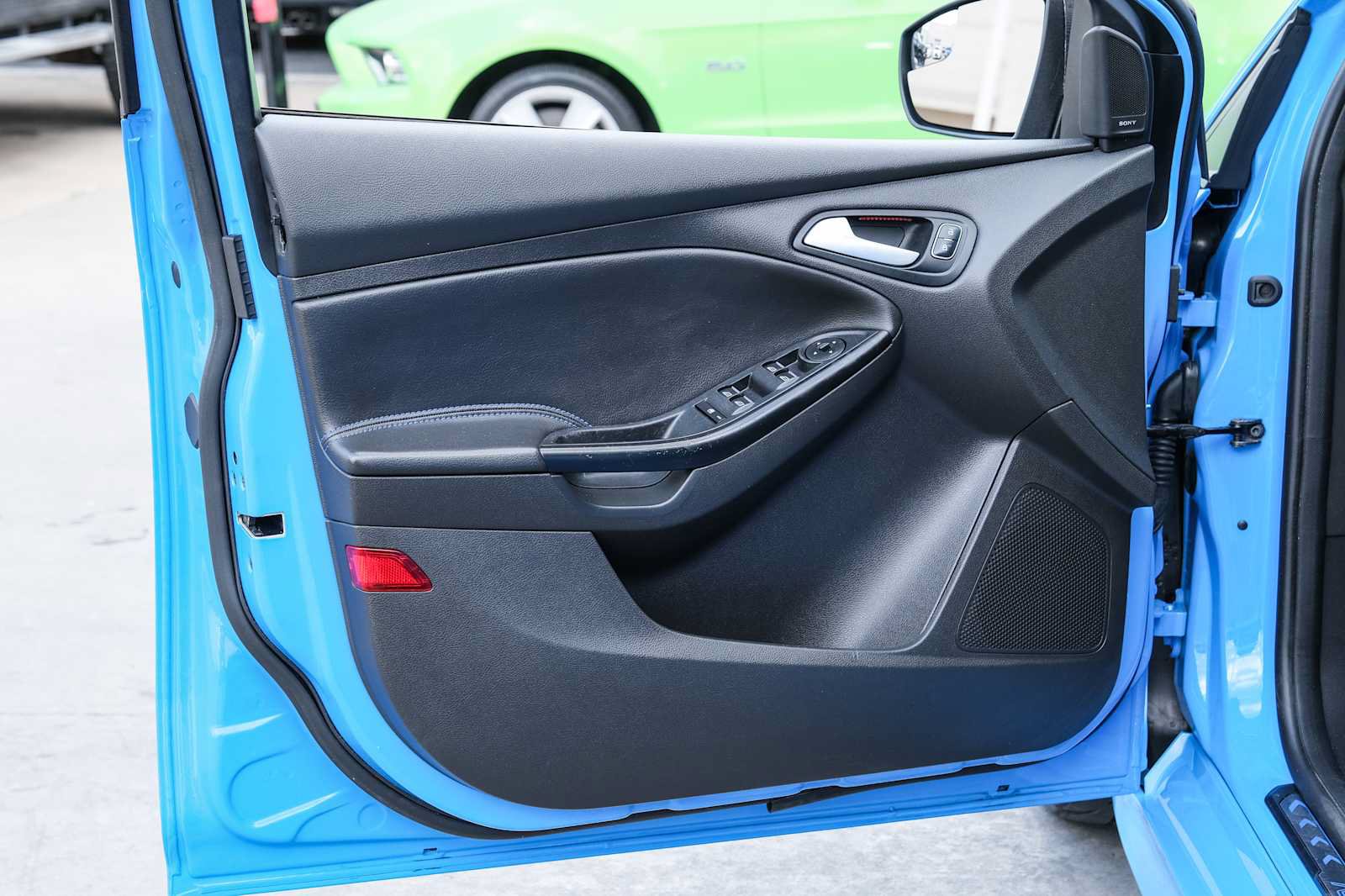 Used 2017 Ford Focus RS AWD/4WD image 41