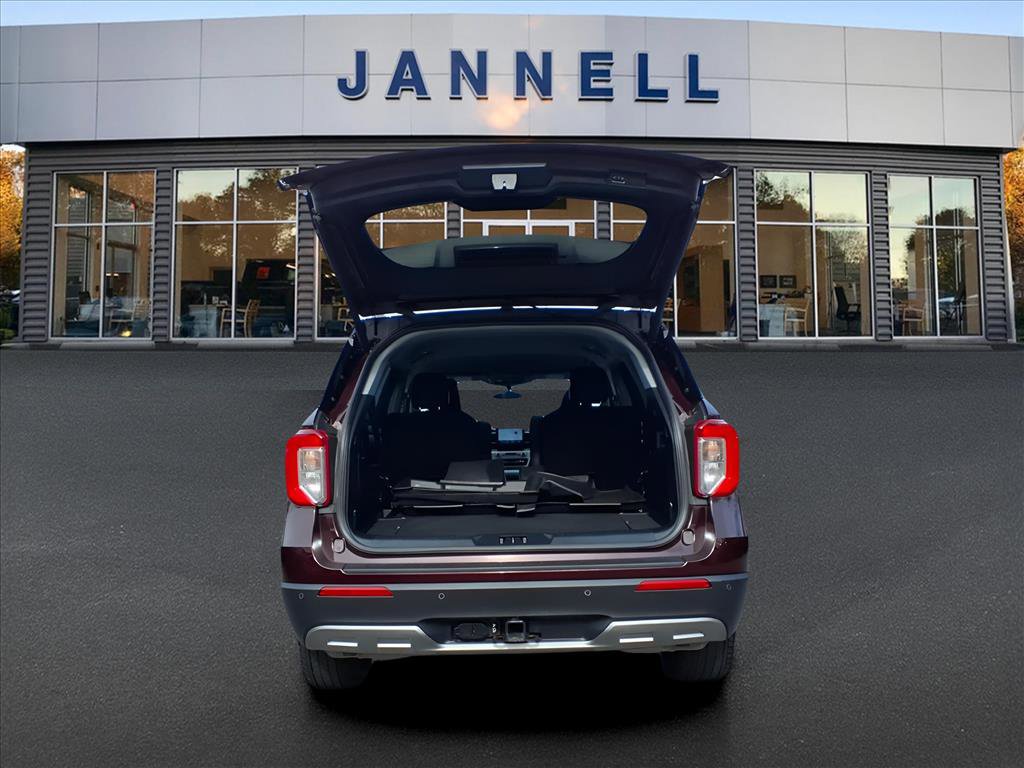 Used 2023 Ford Explorer XLT w/ Equipment Group 202A image 12