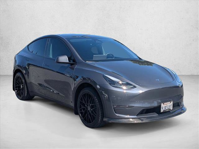 Used 2023 Tesla Model Y Long Range AWD/4WD image 3