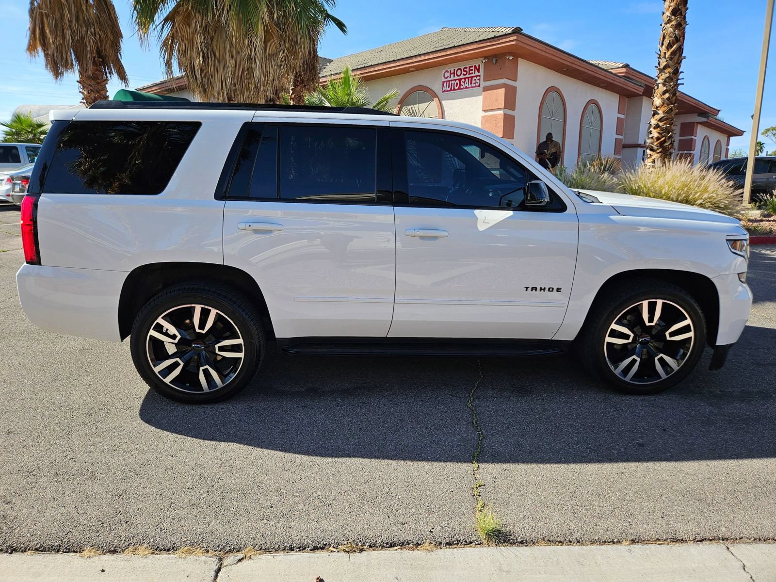Used 2018 Chevrolet Tahoe Premier AWD/4WD image 8