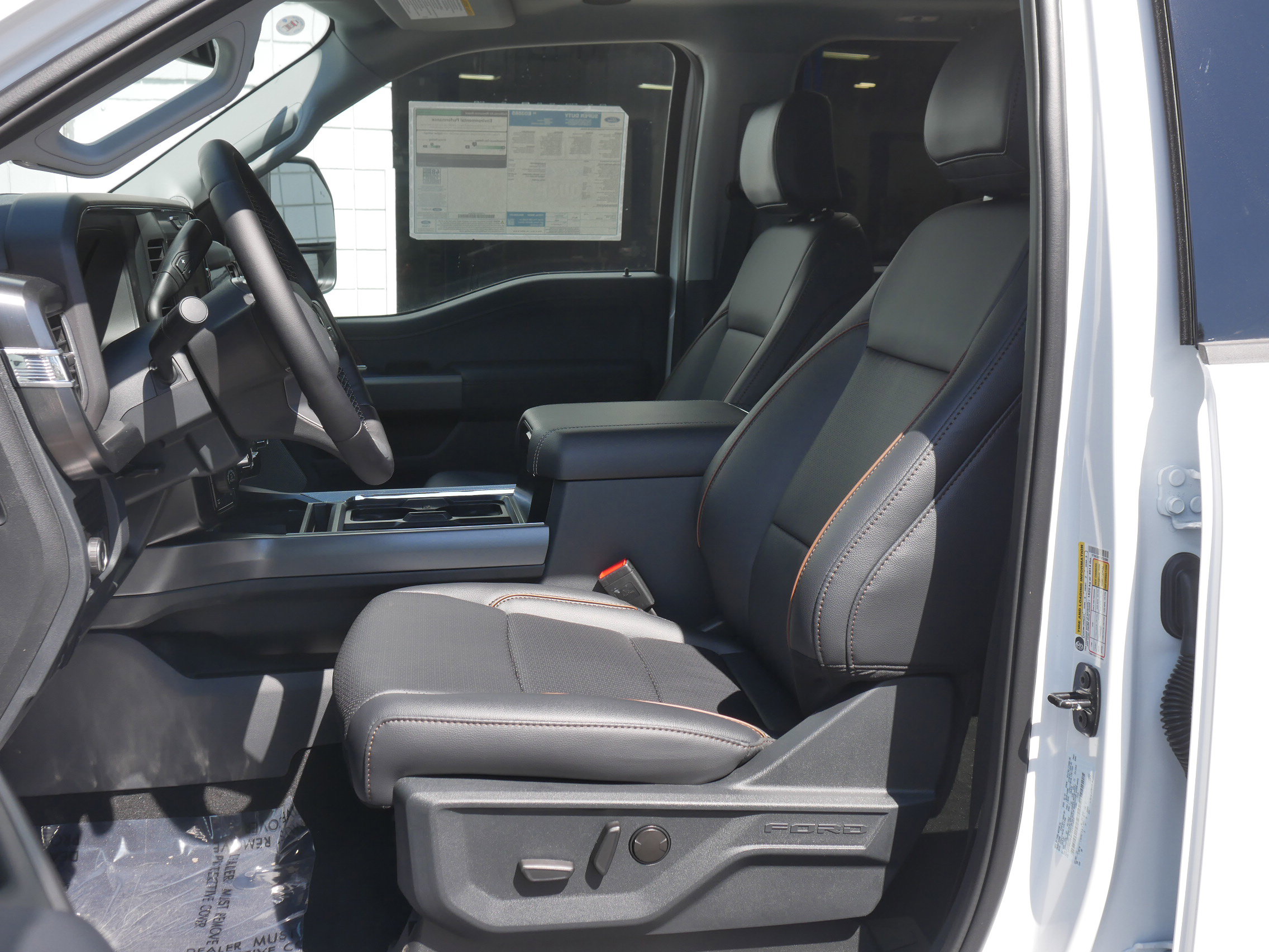 New 2025 Ford F350 Lariat w/ Lariat Ultimate Package image 3