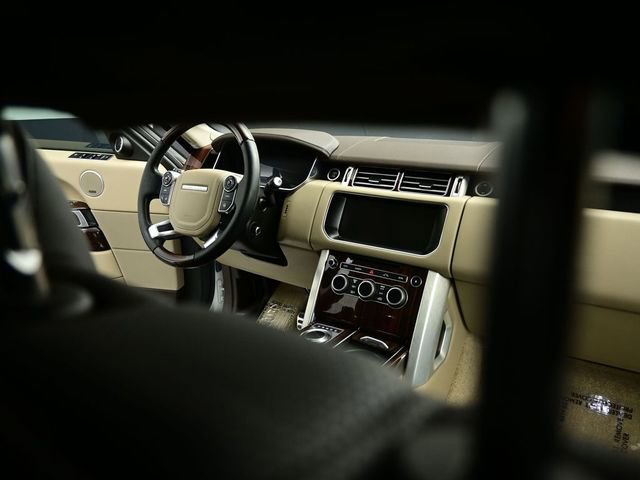 Used 2017 Land Rover Range Rover Supercharged image 68