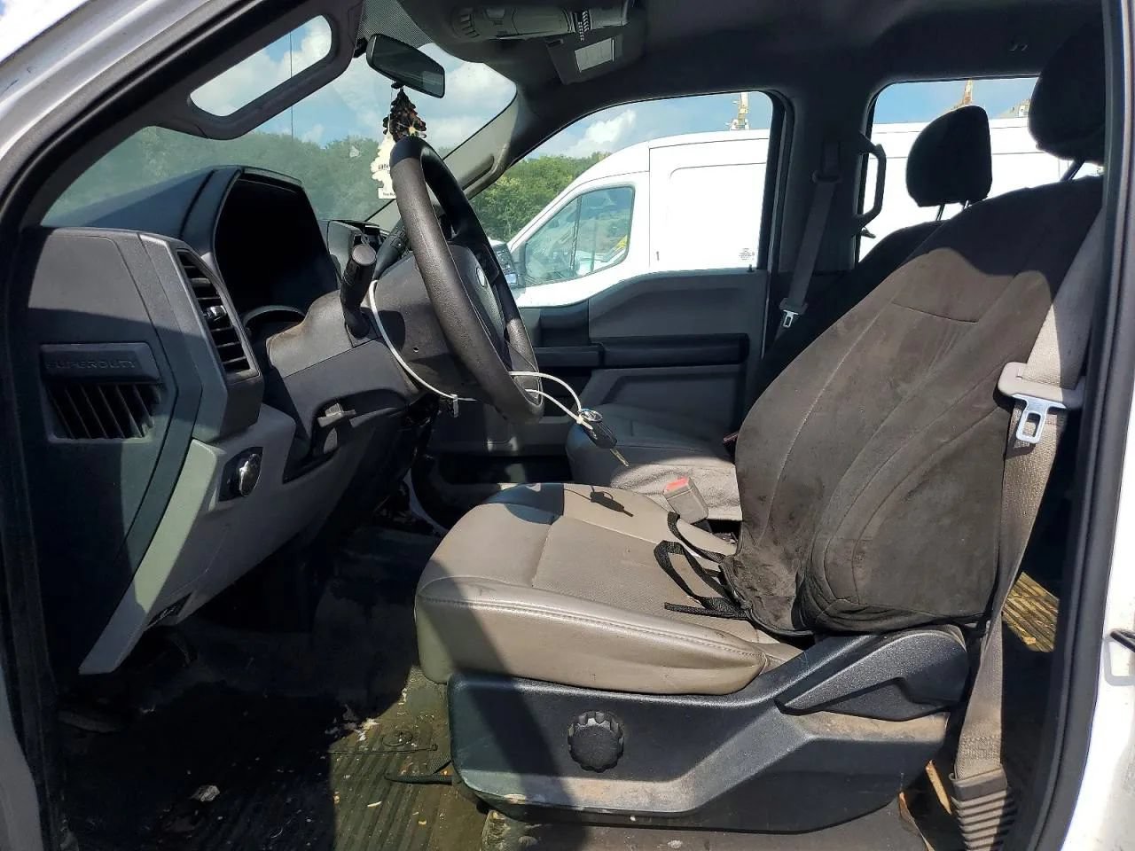 Used 2019 Ford F250 XL w/ Power Equipment Group RWD image 7