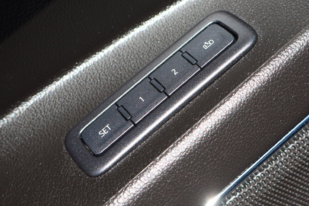 Used 2020 Chevrolet Tahoe Premier RWD image 19