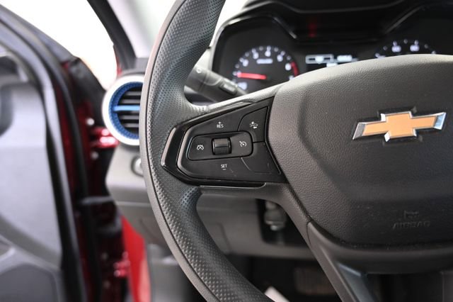 Used 2025 Chevrolet Trax LS w/ LS Convenience Package image 22