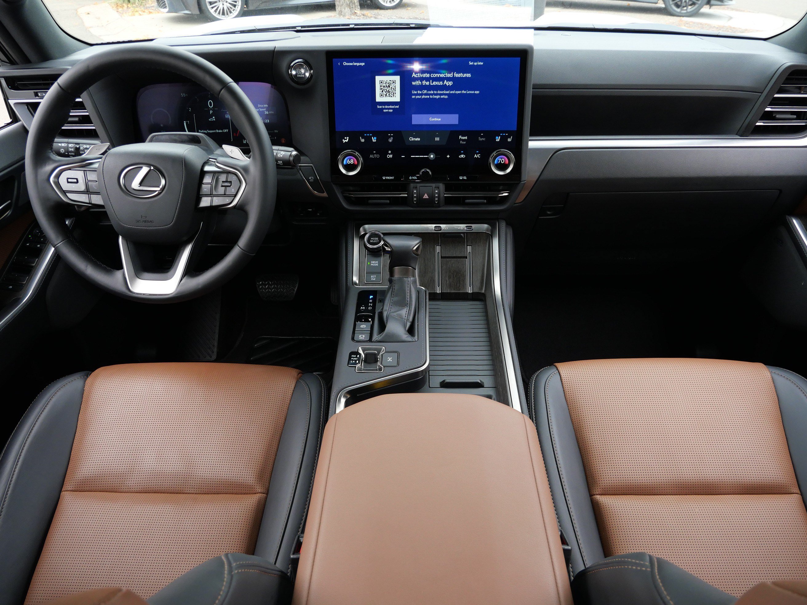 Used 2025 Lexus GX 550 w/ Accessory Package (2T) AWD/4WD image 10