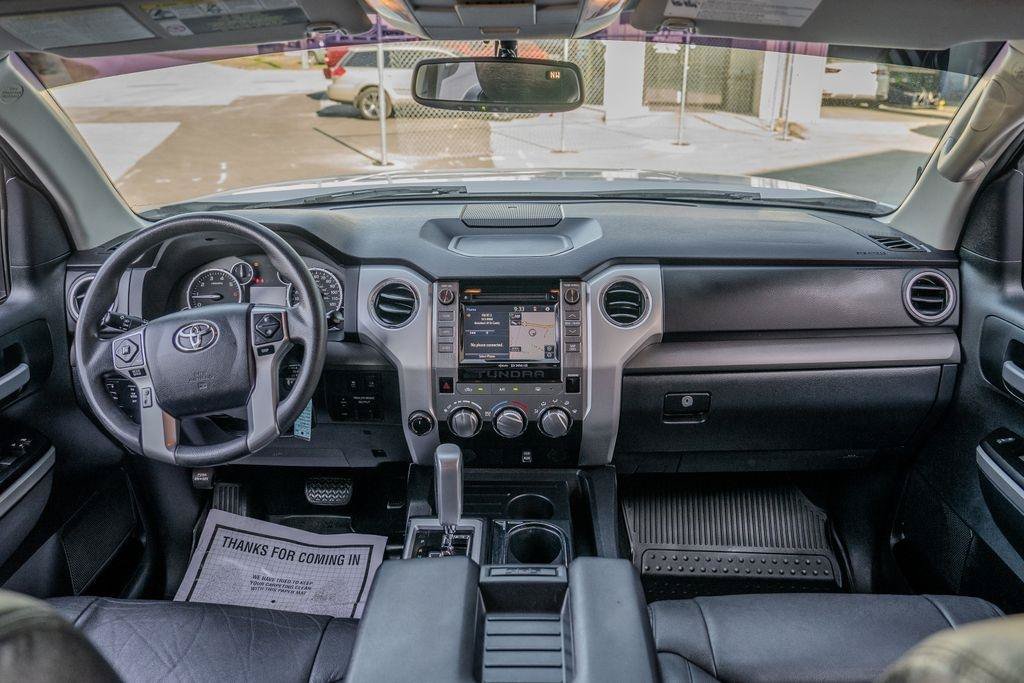 Used 2017 Toyota Tundra SR5 w/ SR5 Upgrade Package AWD/4WD image 20