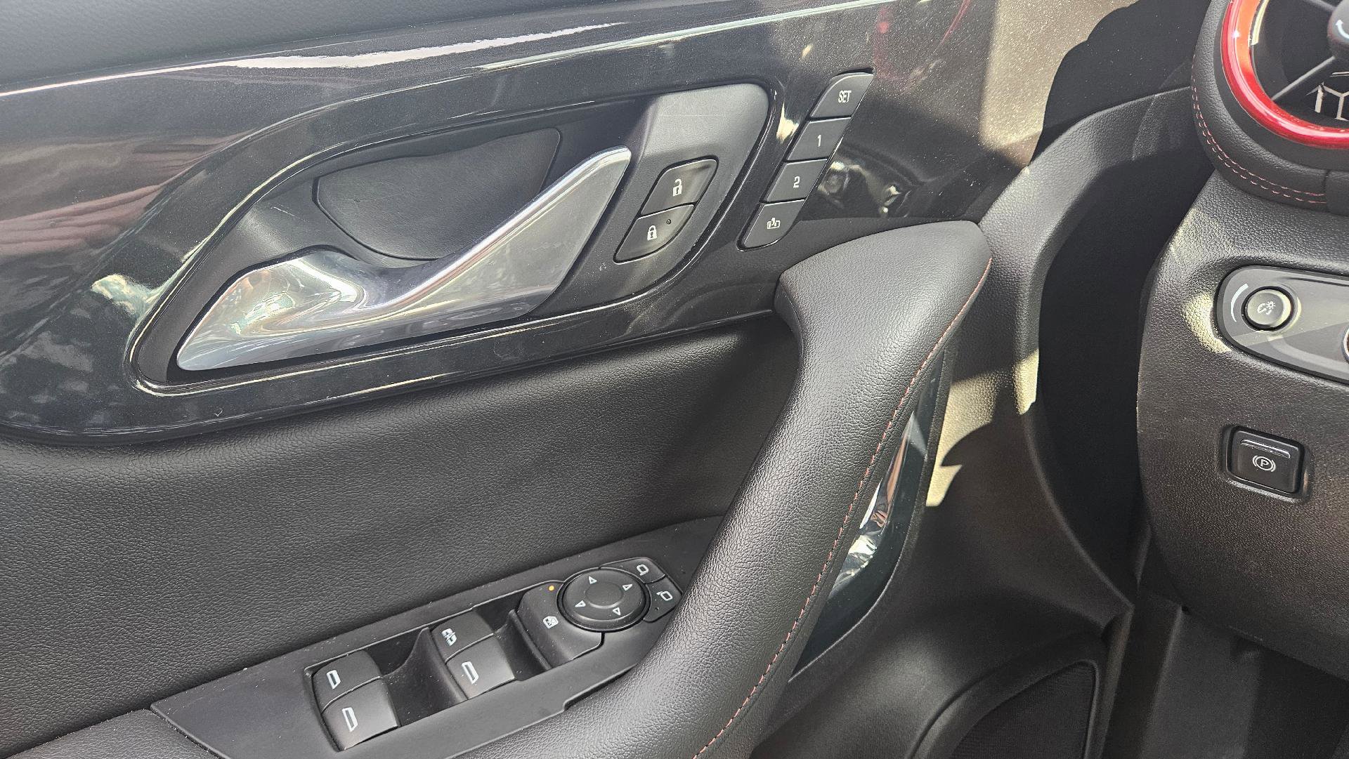 Used 2019 Chevrolet Blazer RS AWD/4WD image 17