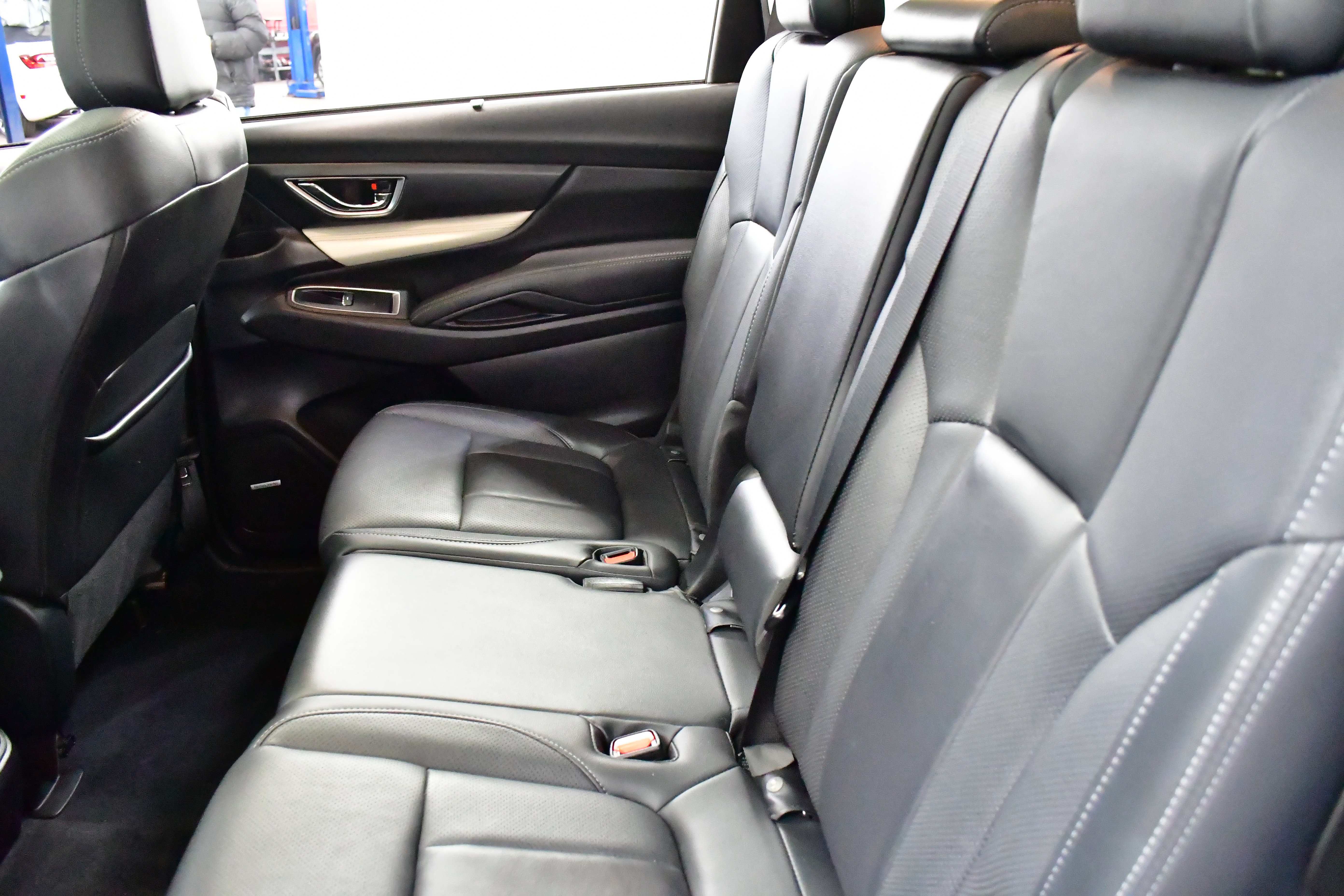 Used 2022 Subaru Ascent Limited w/ Technology Package image 19