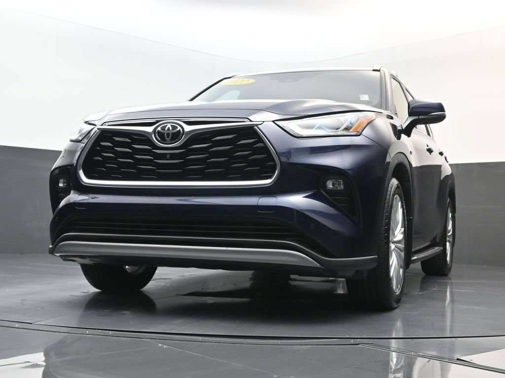 Used 2022 Toyota Highlander Platinum AWD/4WD image 27